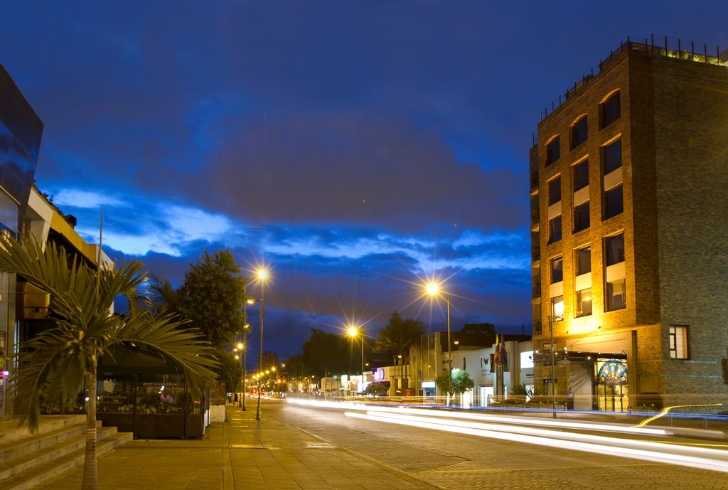 Nh Collection Bogota Andino Royal Hotel Exterior foto The A3020 at night